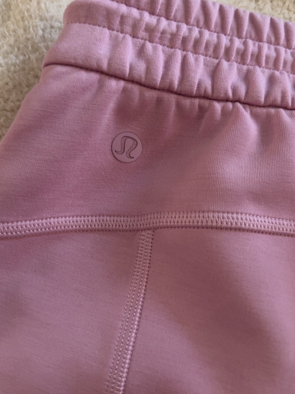 Lululemon shorts - Picture 4 of 5